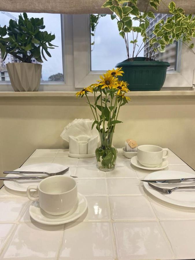 Horizons Hotel Rooms 巴统 外观 照片